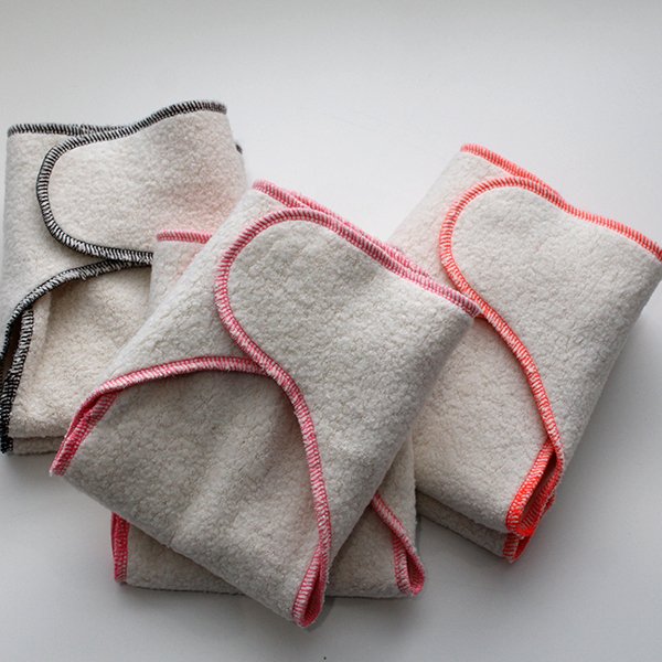 Simple Prefold - Newborn - Pink Serging Simple Prefold - Newborn - Pink Serging