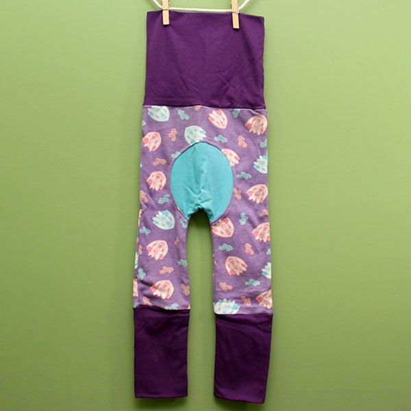 Love Bums "Fancy Pants" - Minnie & Purple (Size 1) with bum circle Love Bums "Fancy Pants" - Minnie & Purple (Size 1) with bum circle